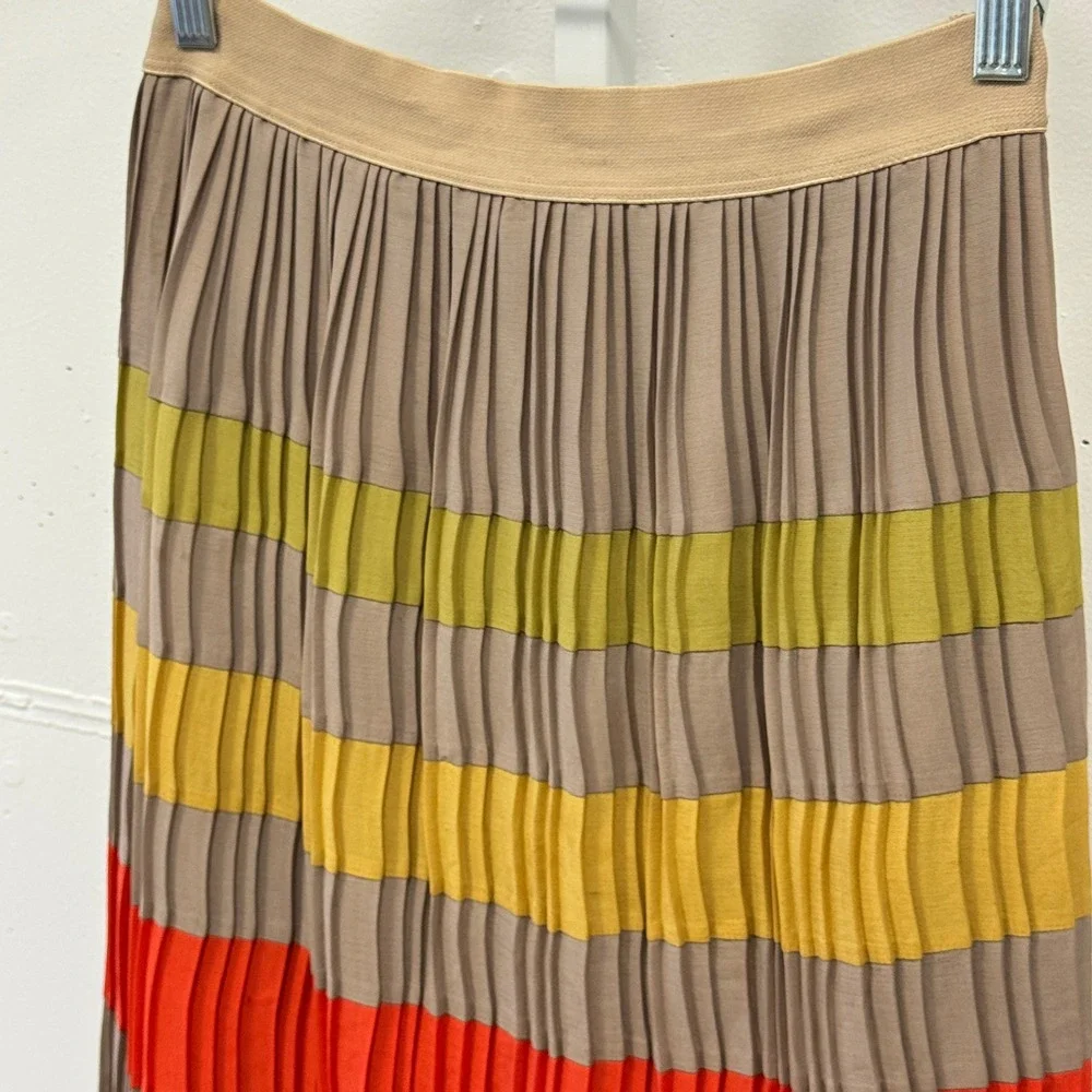 BCBGMaxAzria please note